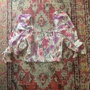 Floral crop top blouse